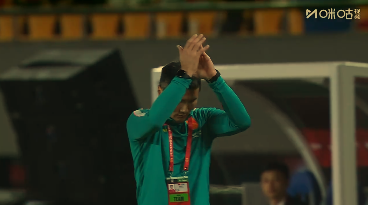 克罗地亚媒体开炮：我们被抢劫！FIFA保送葡萄牙 C罗靠施舍获最佳'>
                                        </a>
                                      </li> </ul>
            </div>
        </div>

        <div class=